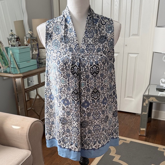 Max Studio Tops - Max Studio Blue & White Patterned Women's Top Size Small NWT